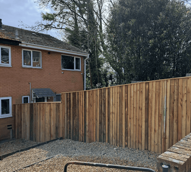 20 meters of feather edge fencing in Trevethin