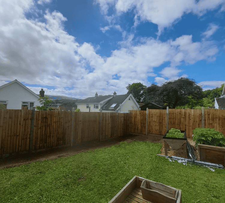 Fencing job in Crickhowell 30 metres of 6 ft feather edge fence