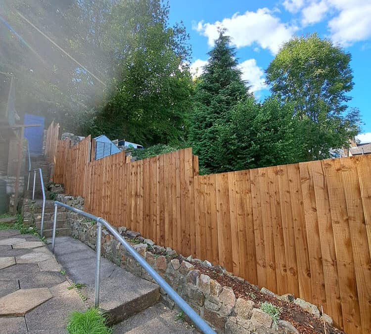 15 meters of feather edge fencing in Pontypool