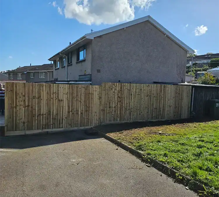 10 meter 6ft fence installed in Gilwern